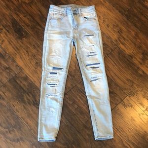 American Eagle light denim skinny jeans